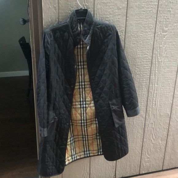 Burberry Jackets & Blazers - Burberry quilted trench coat Burberry Jackets & Blazers - Burberry quilted trench coat